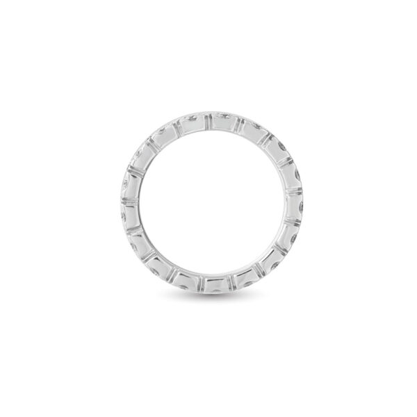 Diamond Ring in 18K White Gold