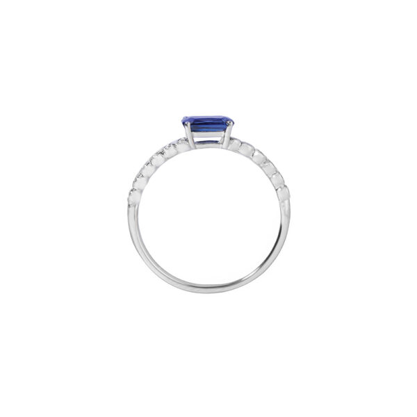 Sapphire Ring in 18K White Gold