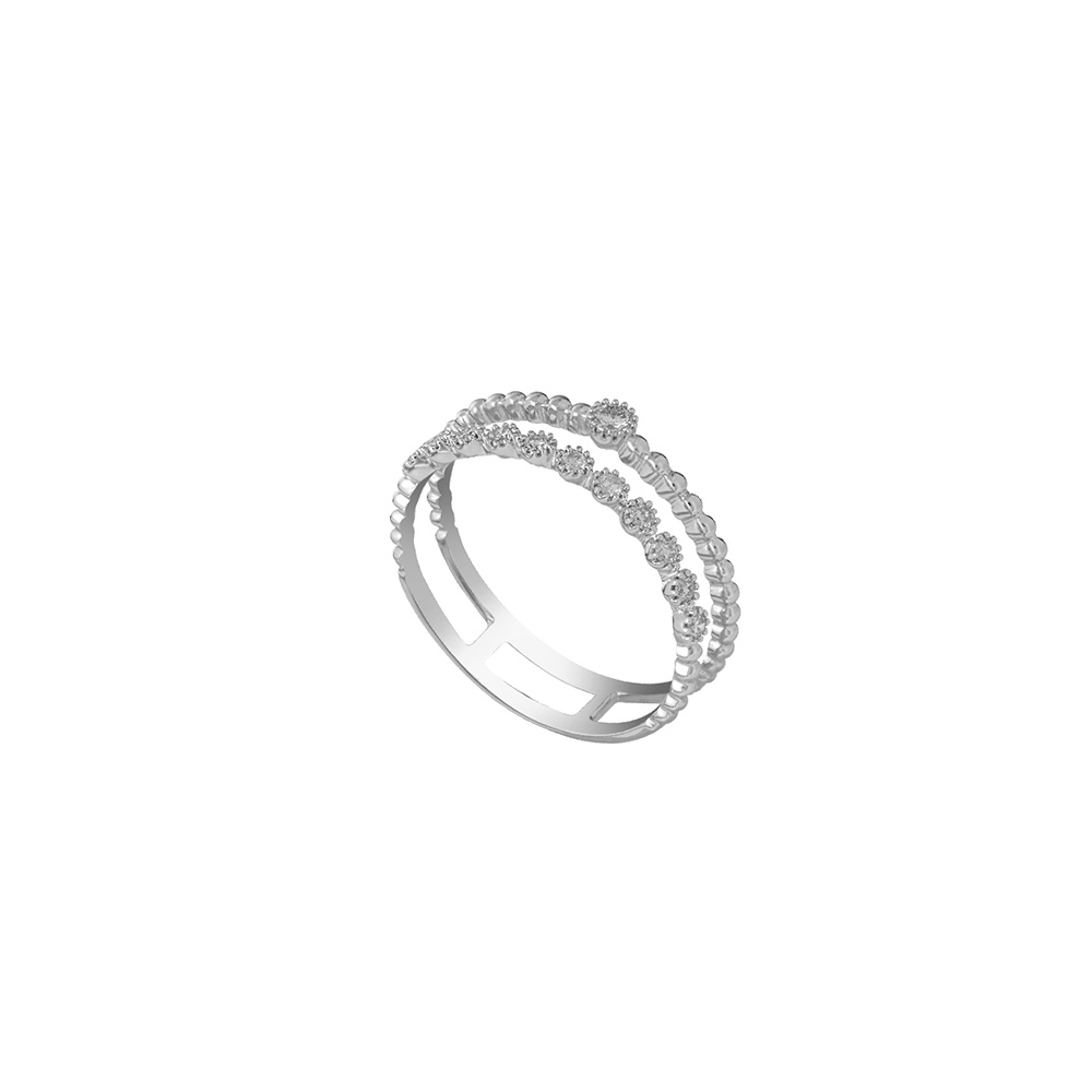 Diamond Ring in 18K White Gold