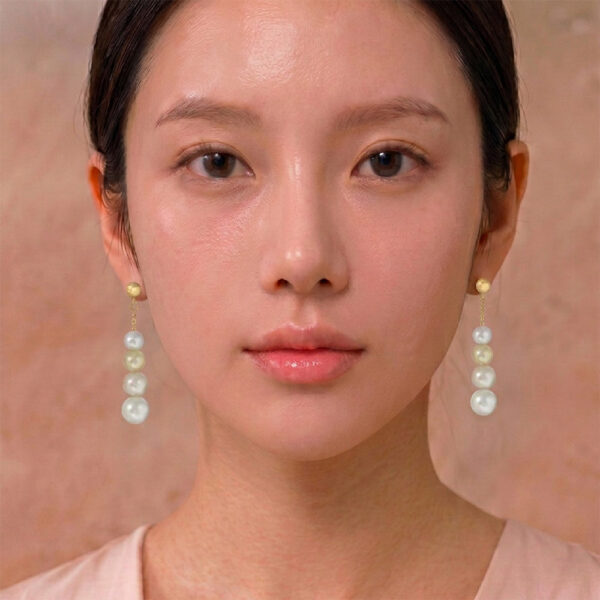 1000x1000_MDW-04 Pearl Earrings in 18K Yellow Gold